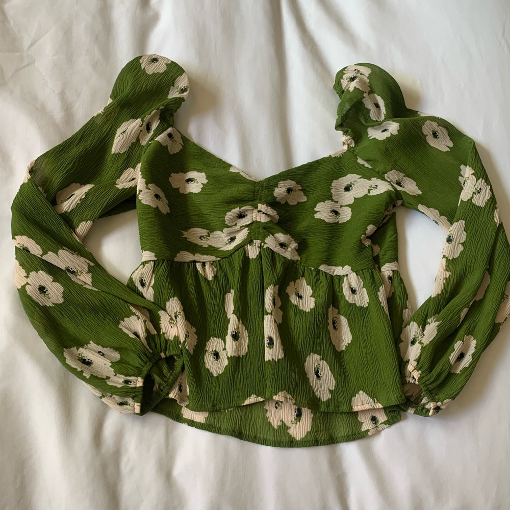 Green Floral Flowing Blouse